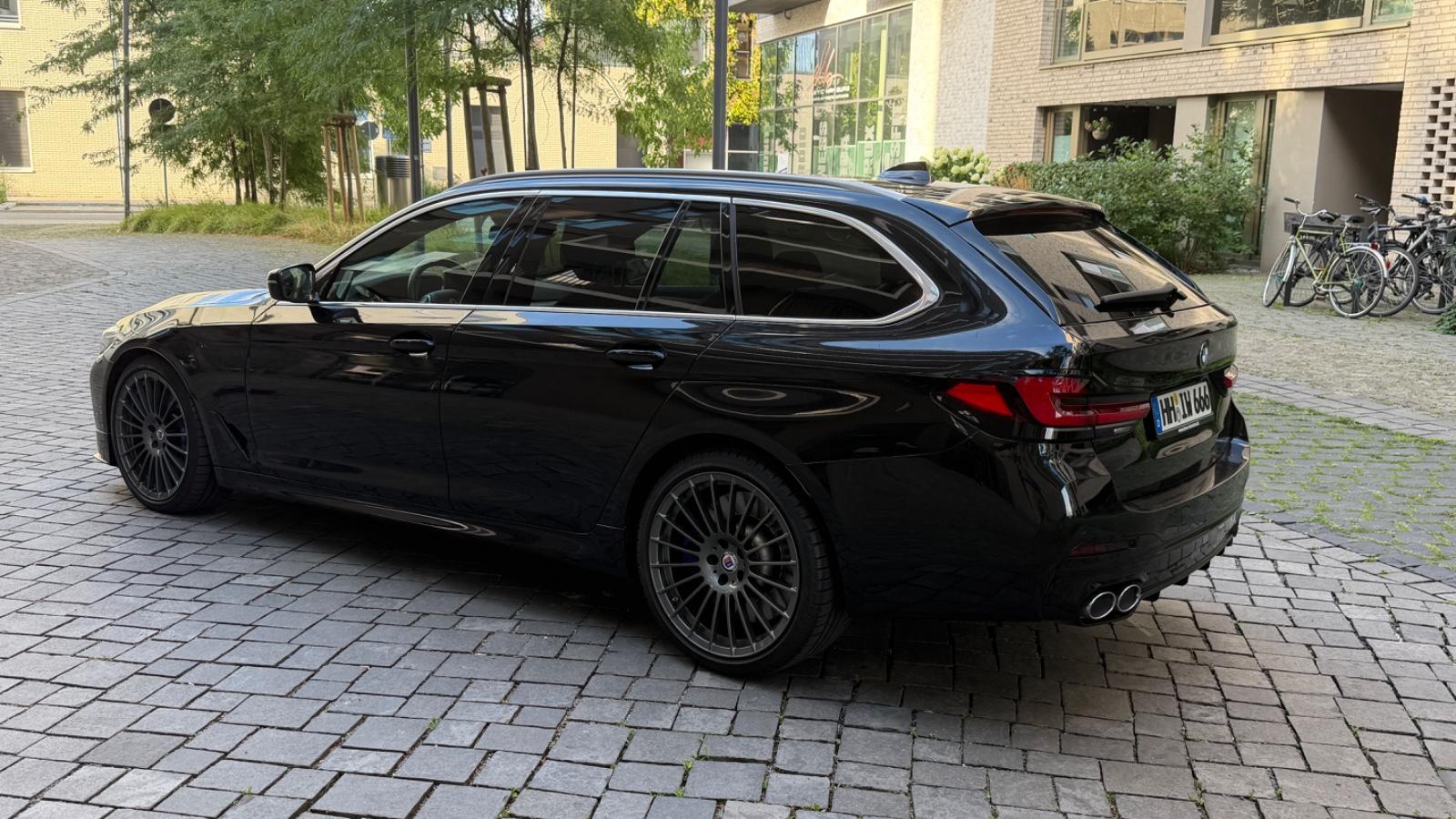 ALPINA D5 S Touring Allrad 408 PS B&W Diamond Panorama