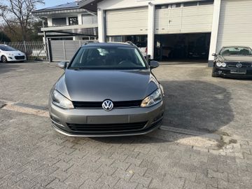 Volkswagen Golf - 3