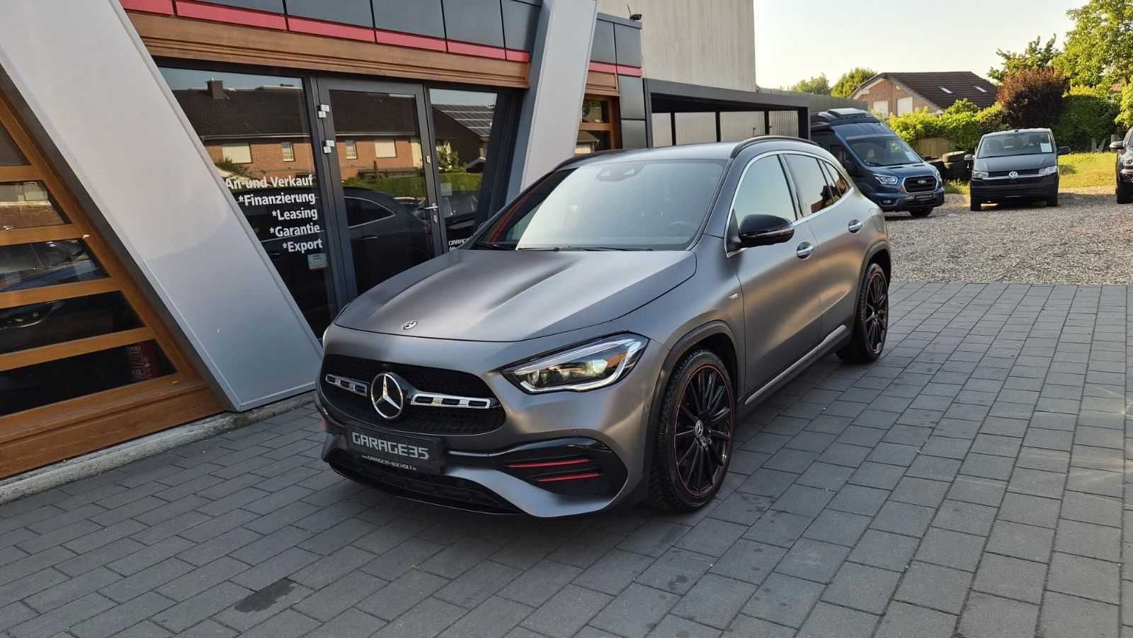 MERCEDES-BENZ GLA 220d AMG Edition DESIGNO MAGNO/HUD/AHK/MBUX