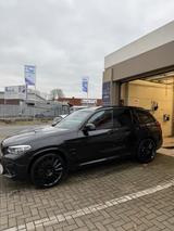 BMW X3 M Competition | HUD | 4 FACH BEREIFT - schwarze BMW X3 M