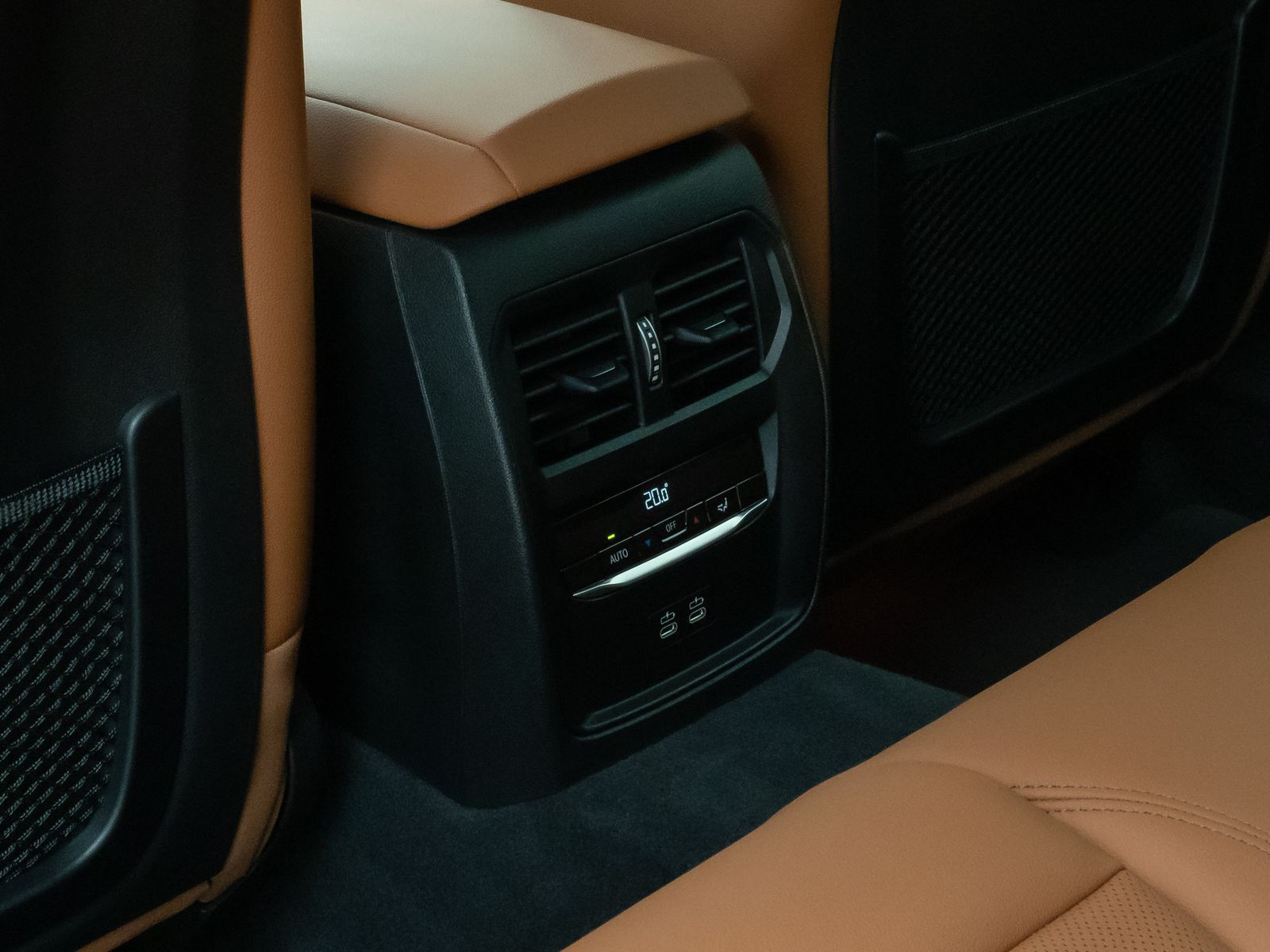 Fahrzeugabbildung BMW M440i xD Gran Coupé Laser Kamera HUD DAB H/K AHK