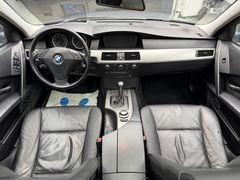 Fahrzeugabbildung BMW 525 d Touring HeadUp Xenon Pano Leder PDC
