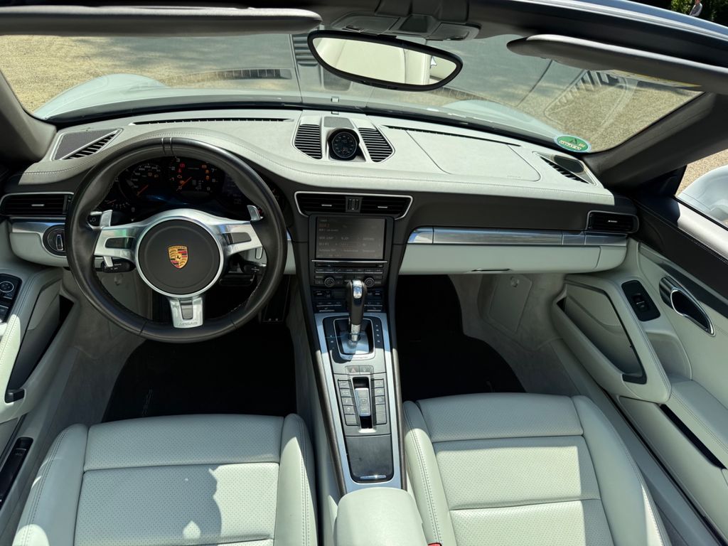 PORSCHE 991 911 Carrera 4 Cabriolet,Approved,Aga PORSCHE 991 911 Carrera 4 Cabriolet,Approved,Aga