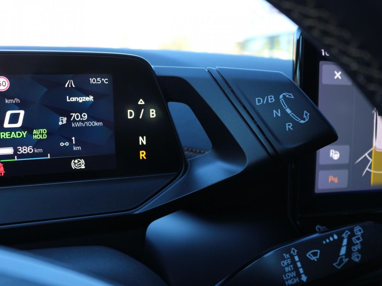 Fahrzeugabbildung CUPRA Born 77 kWh
