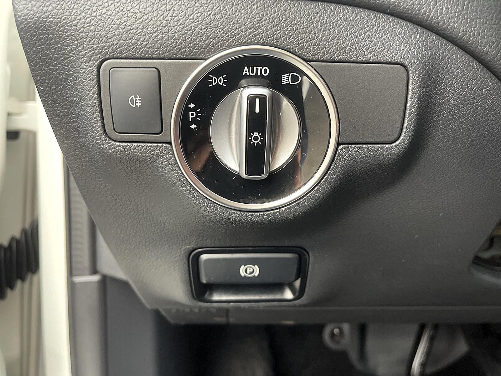 Mercedes-Benz GLA 7G-DCT Urban LED NAVI PANO SHZ PDC, миниатюра 21
