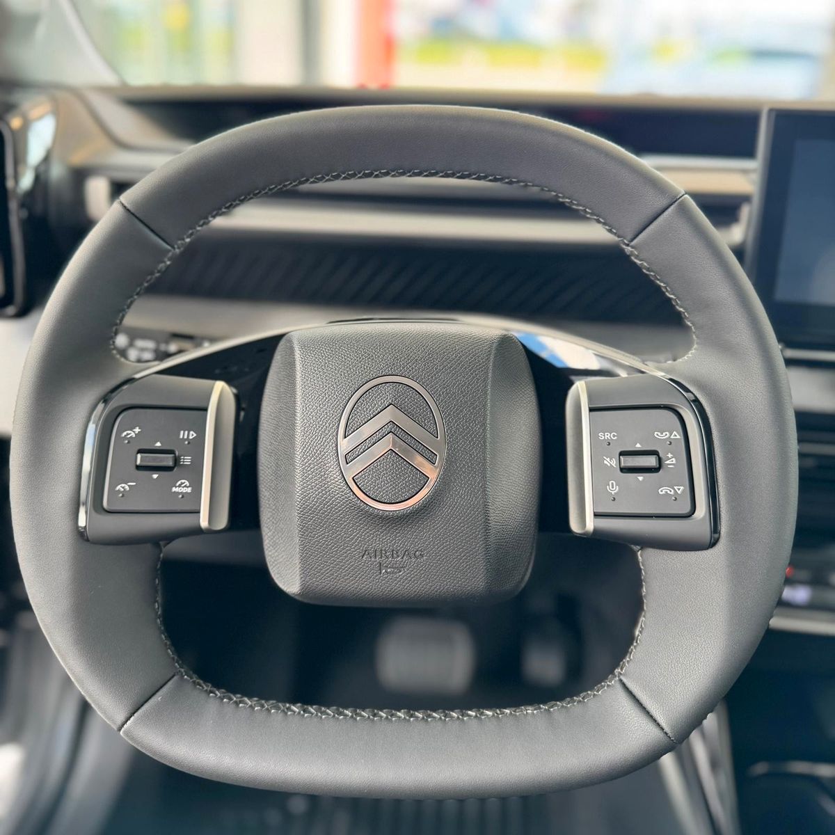 Fahrzeugabbildung Citroën C3 Aircross Hybrid 145 PLUS