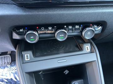 Citroën C4 1.2 PureTech 130 Max LED 360° MASSAGE AWR NAV