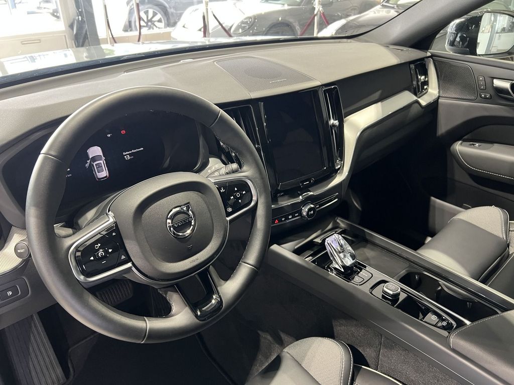 Volvo XC60 T6 Plus Dark Recharge AWD ACC BLIS AHK LED