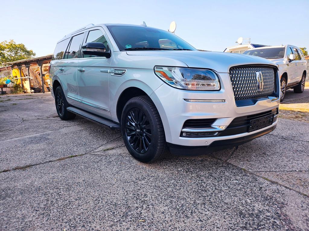 Lincoln Navigator