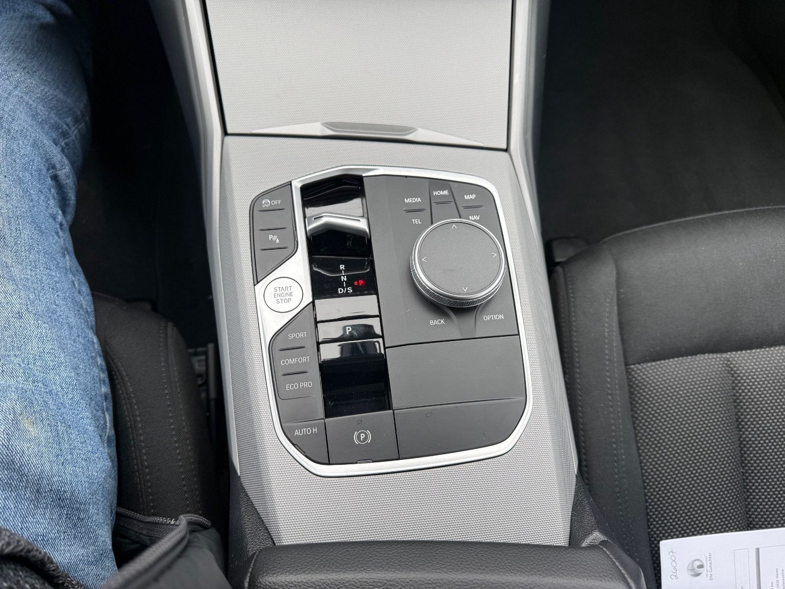 BMW 320d xDrive Touring Aut. Driv.Assistant SitzHzg foto 14