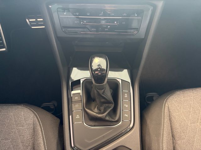 Tiguan 1.5 TSI Move TOP-Ausstattung+AHK