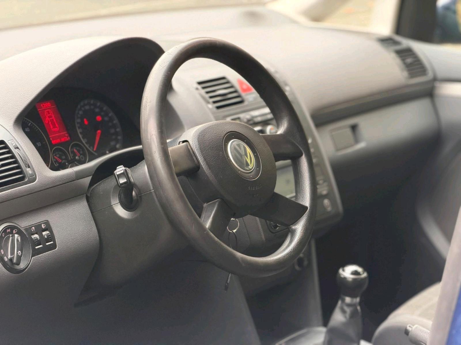 Volkswagen Touran 2006 — photo 12