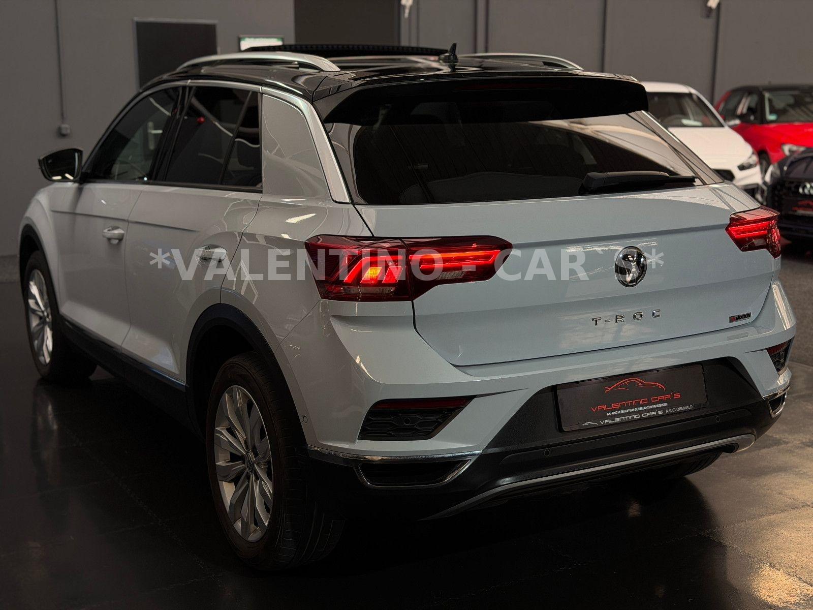 Volkswagen T-Roc Sport 4M/Standh/Pano/AHK/Virtu/Assis/Beats