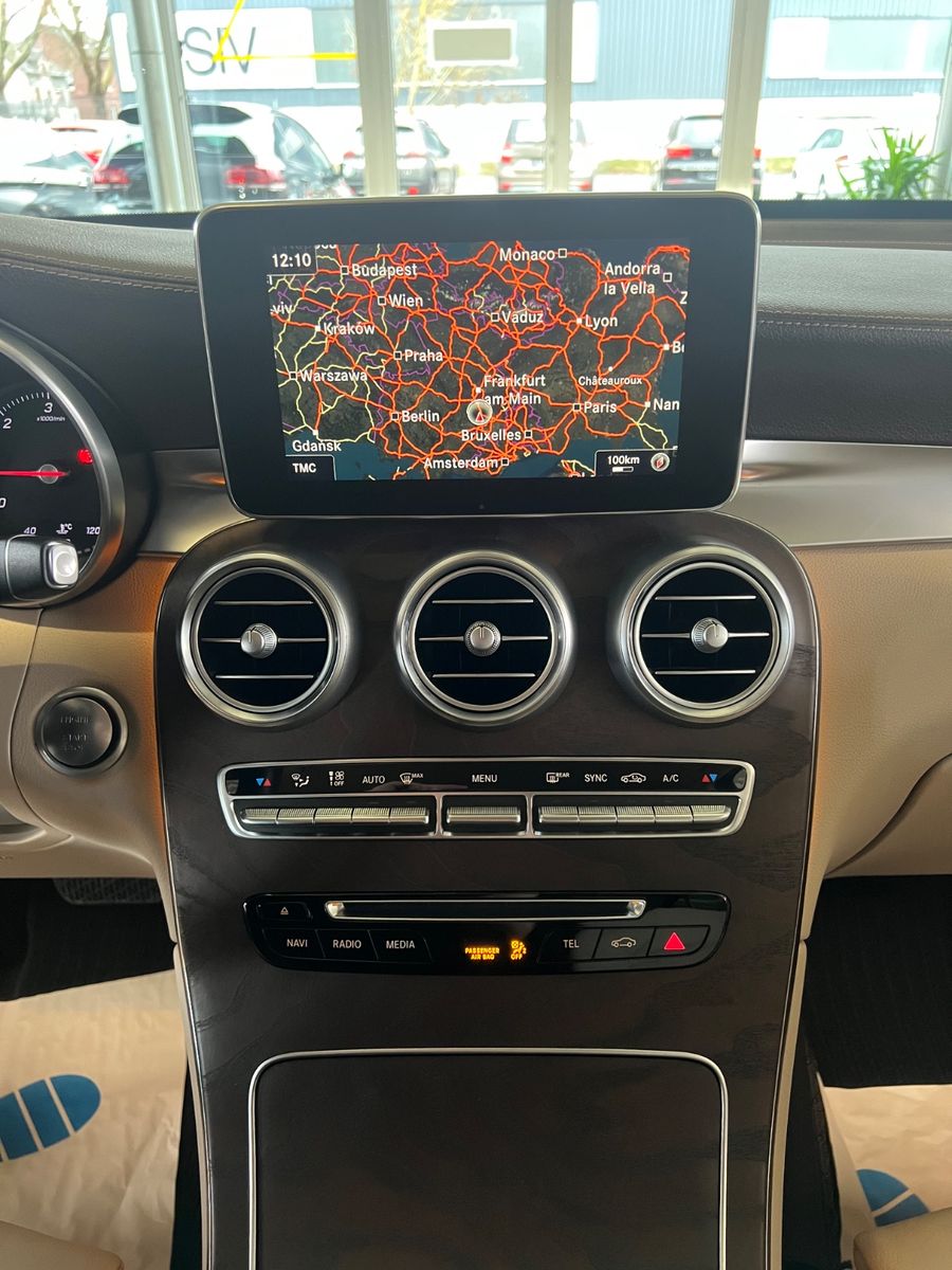 Fahrzeugabbildung Mercedes-Benz GLC 250 d 4Matic* 1. Hand * Exclusive *