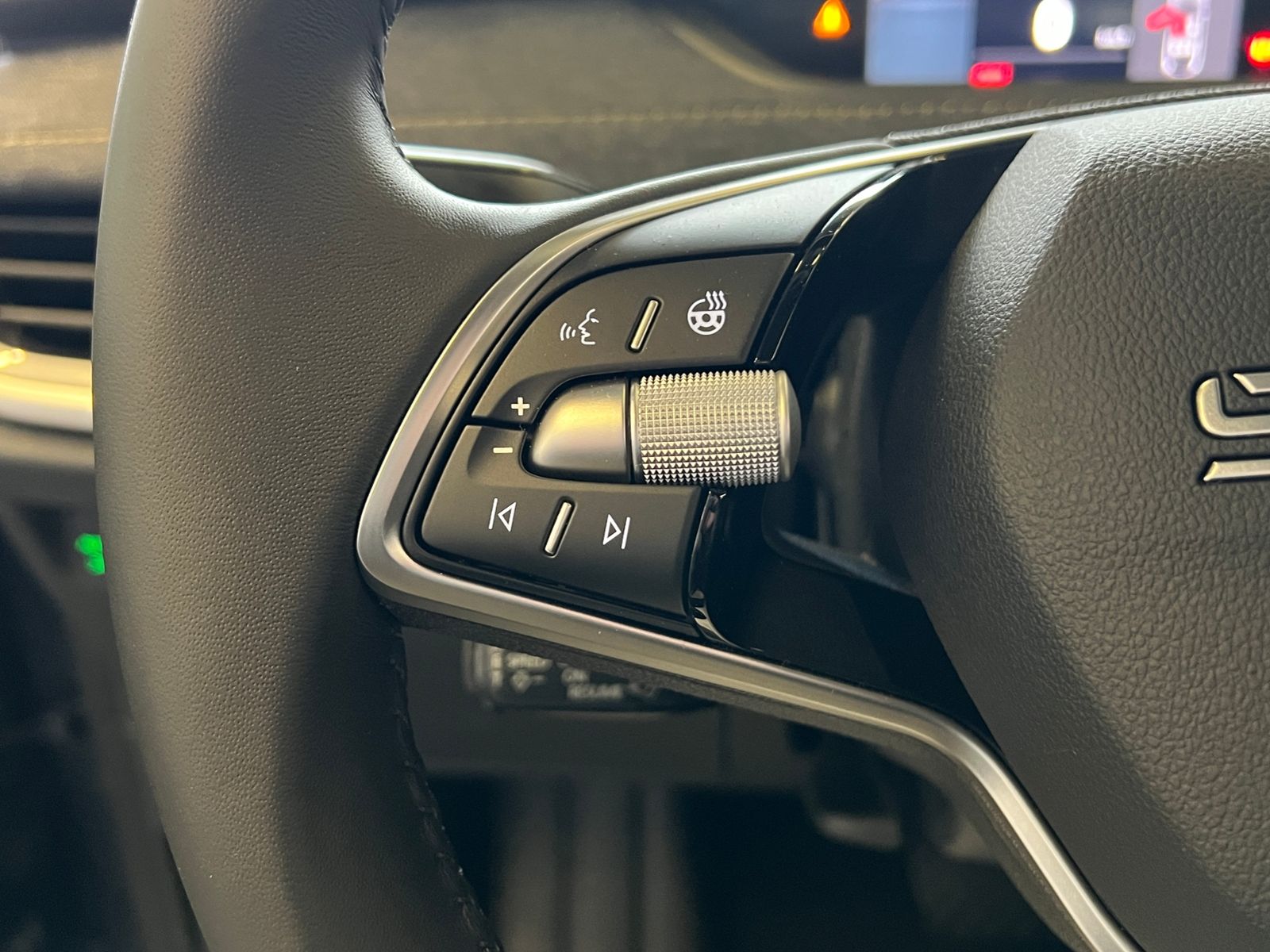 Fahrzeugabbildung SKODA Elroq 85 *AHK,Wärmepumpe,KESSY*
