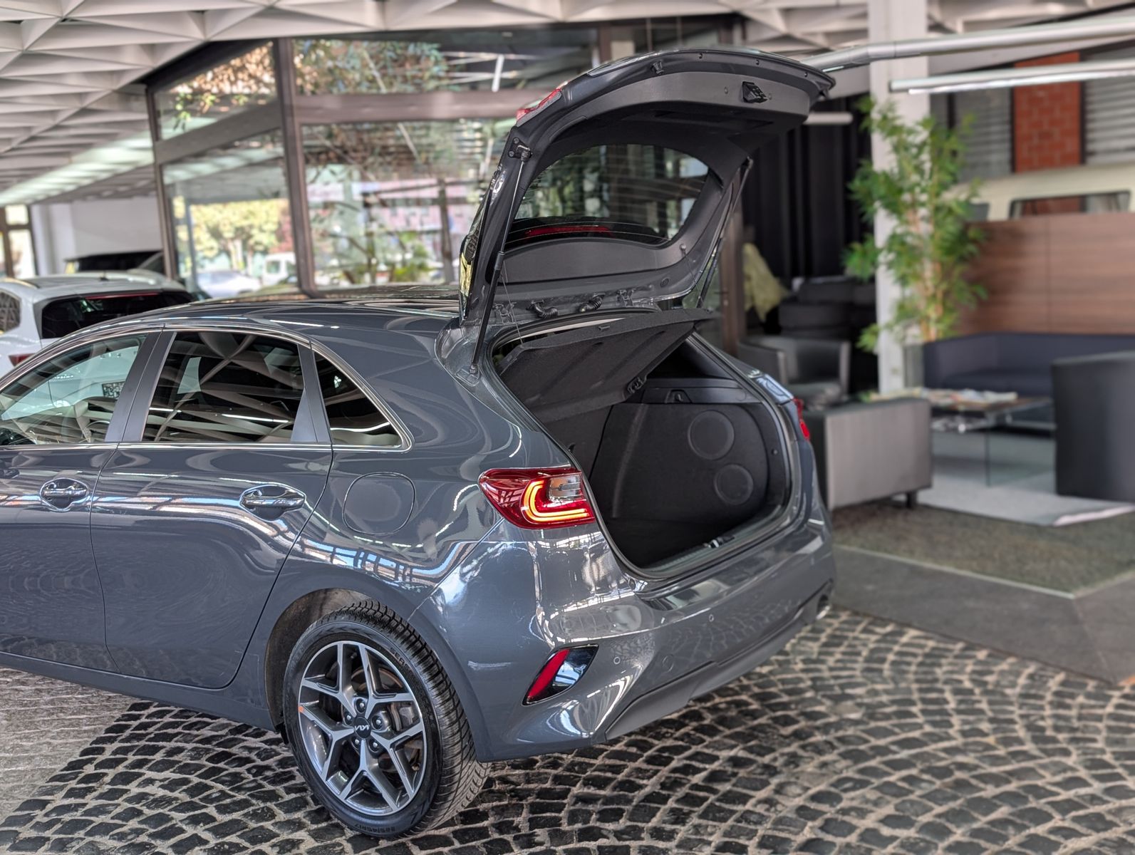 Fahrzeugabbildung Kia cee'd / Ceed 1.5 T-GDI Ultimate Style-Pk SCC JBL