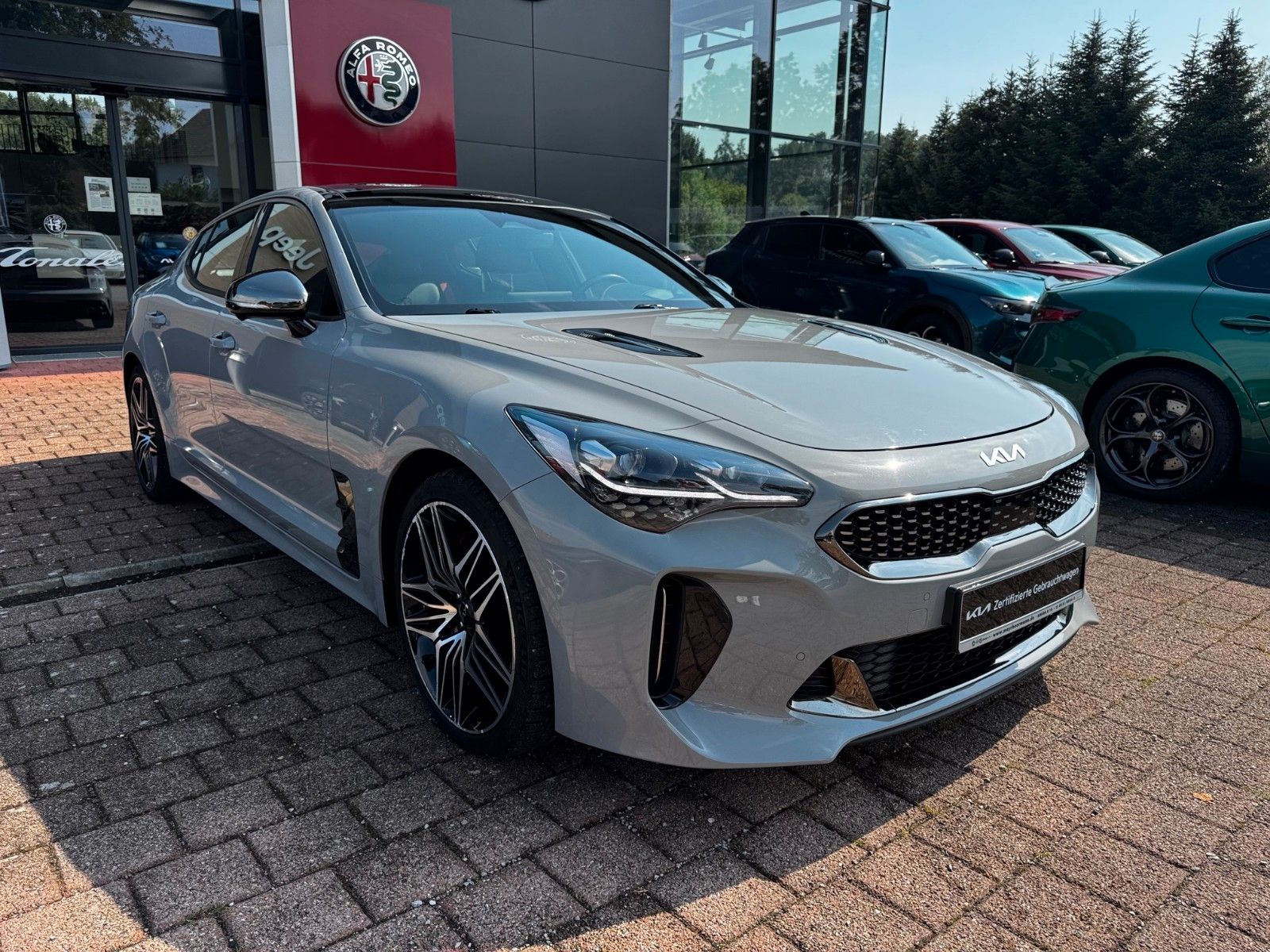 Fahrzeugabbildung Kia STINGER 3.3T AWD GT 360° GLASDACH 366PS