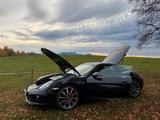 Porsche Cayman S: Seltenes Launch Vehicle / Triple Black - gebrauchte Porsche Cayman aus dem Jahr 2013