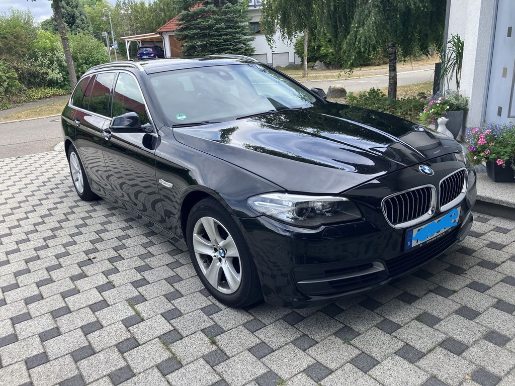 Image of BMW 520