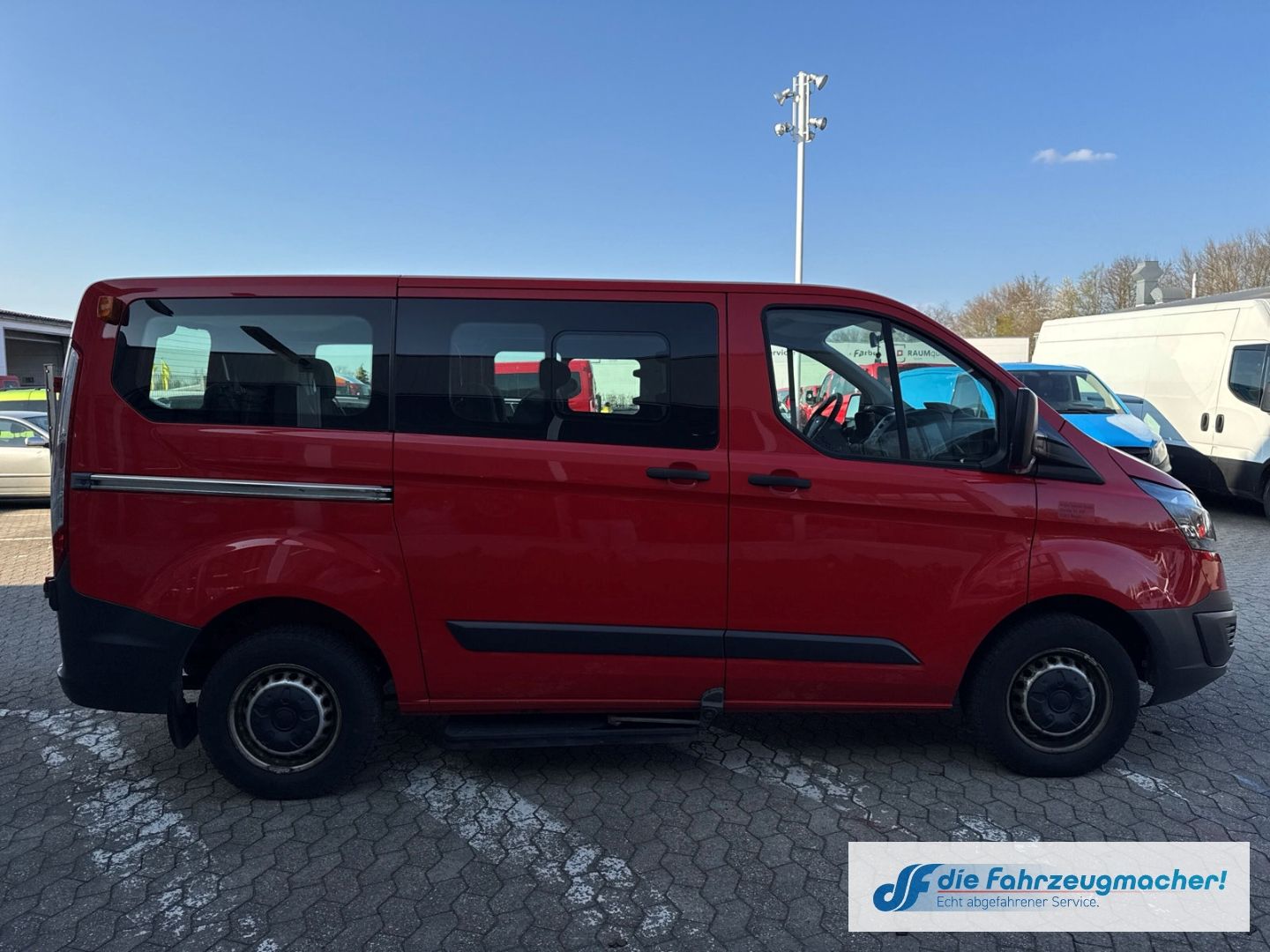 Fahrzeugabbildung Ford Transit Custom Kombi 300 L1 2.2 TDCi *2342 *KLIM