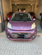 Peugeot 107 1.0 68CV 5p. Active - Peugeot 107 Active mit Benzin-Antrieb