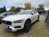 Volvo V90 CC B5 AWD Ultimate / Wertstabil  und elegant - weiße Volvo V90 Cross Country