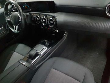 Mercedes CLA 200 - 9