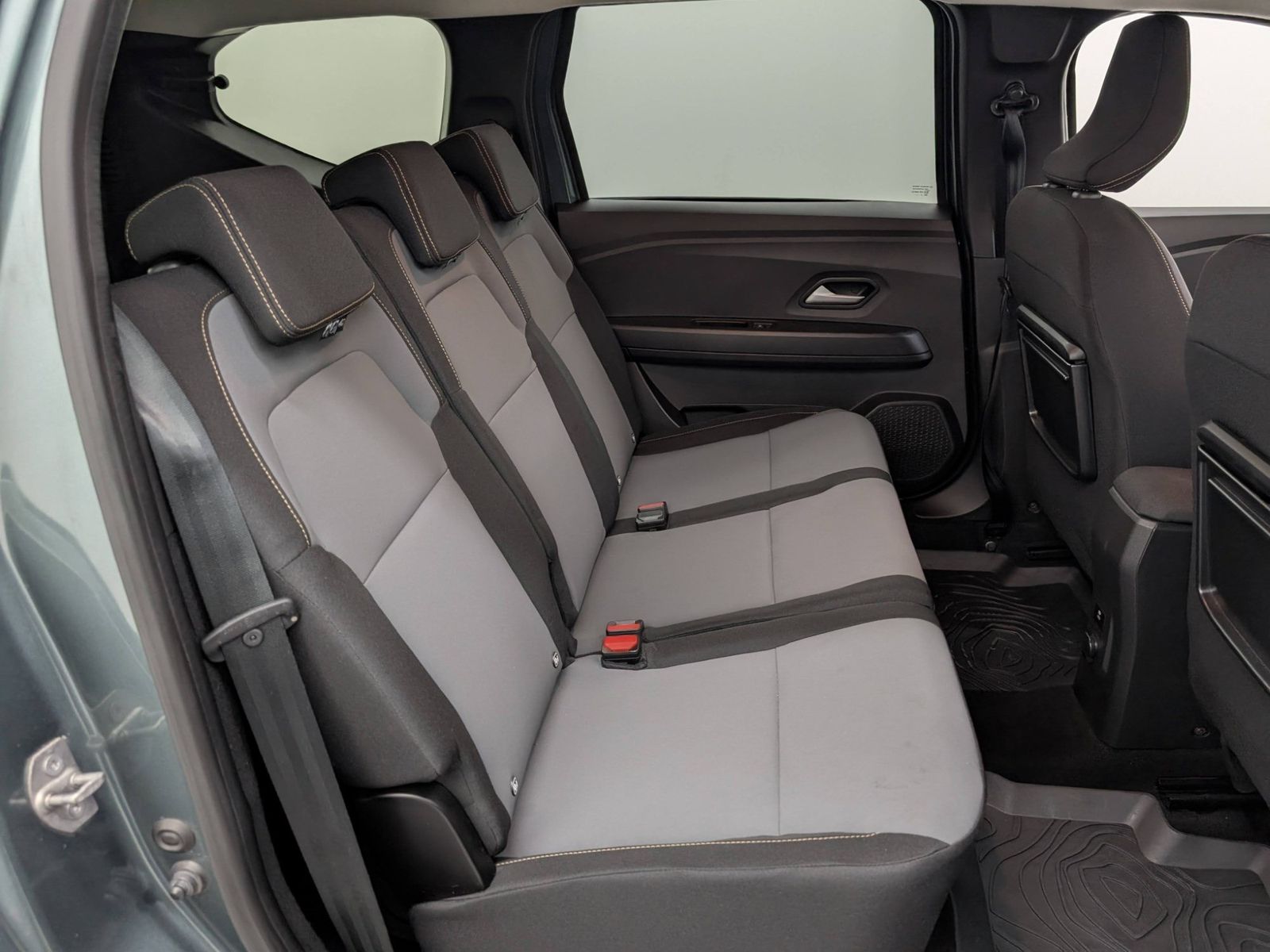 DACIA Jogger  TCe 110 Extreme+ 7-Sitzer Navi SHZ – Bild 11
