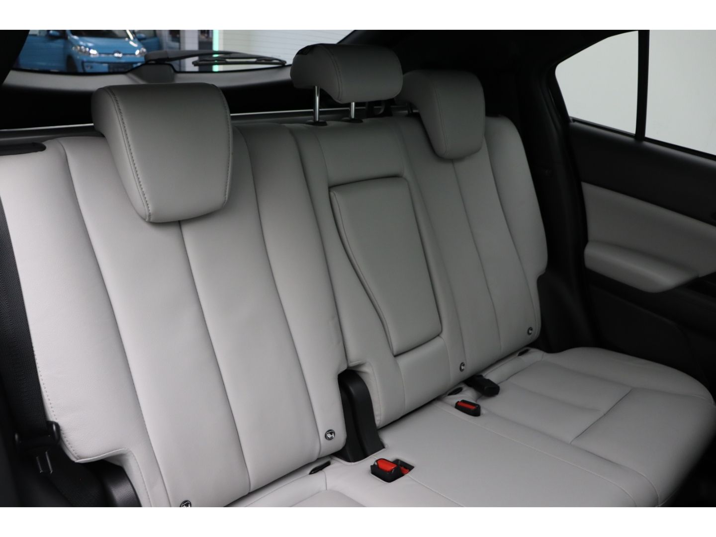 Fahrzeugabbildung Mitsubishi Eclipse Cross Top Hybrid 4WD ACC Pano Schiebedac