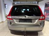 Volvo V70 D2 Kinetic*TÜV NEU*NAVI*LEDER*XENON*AHK*SHFT - Volvo V70 mit Diesel-Antrieb