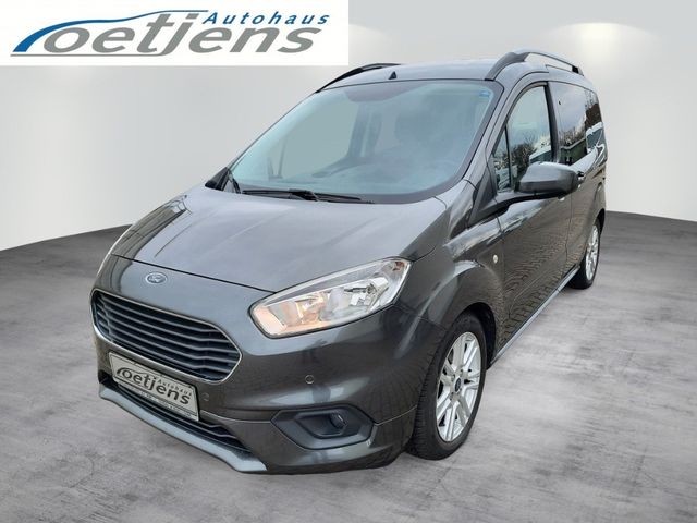 Ford Tourneo Courier 1.0 EcoBoost Titanium