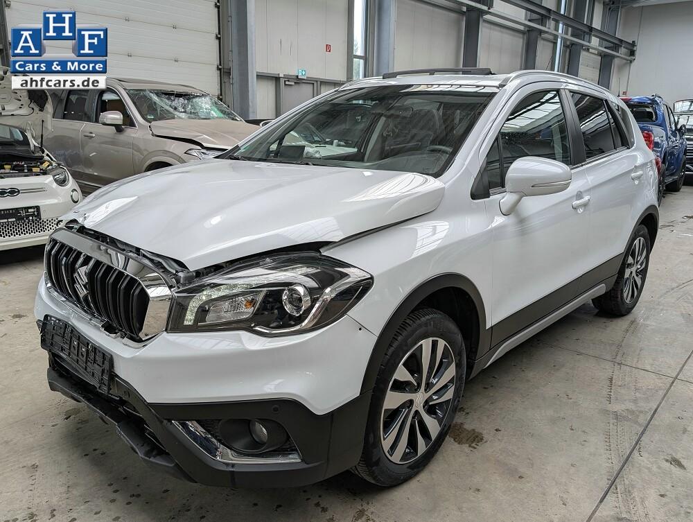 Suzuki SX4 S-Cross 1.4 AUTM. 4X4 NAVI PANO LED R-KAM