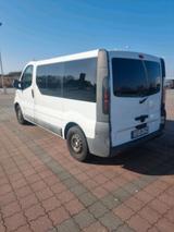 Renault trafic 1.9 TDCI  Sitzplatz 9 - gebrauchte Renault Trafic aus dem Jahr 2004
