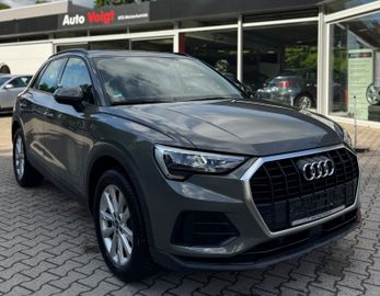 Audi Q3 - 1