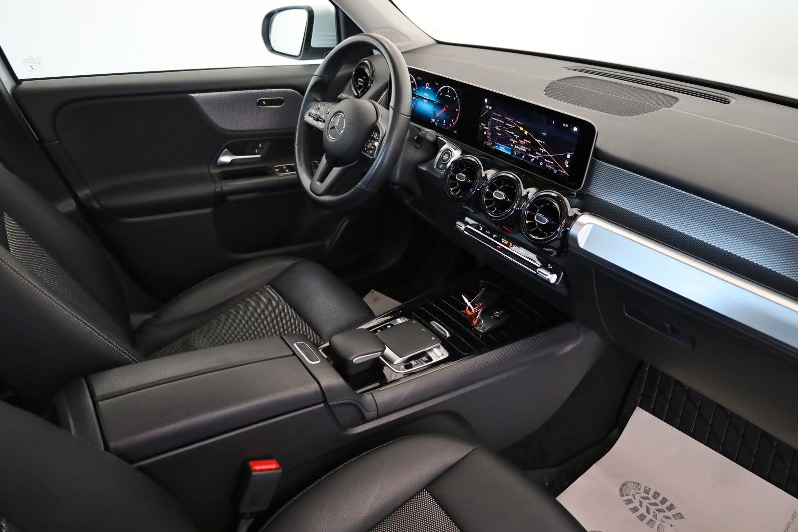 Fahrzeugabbildung Mercedes-Benz GLB 200 d, T.Leder,Navi,LED,SH,Kamera,Panorama