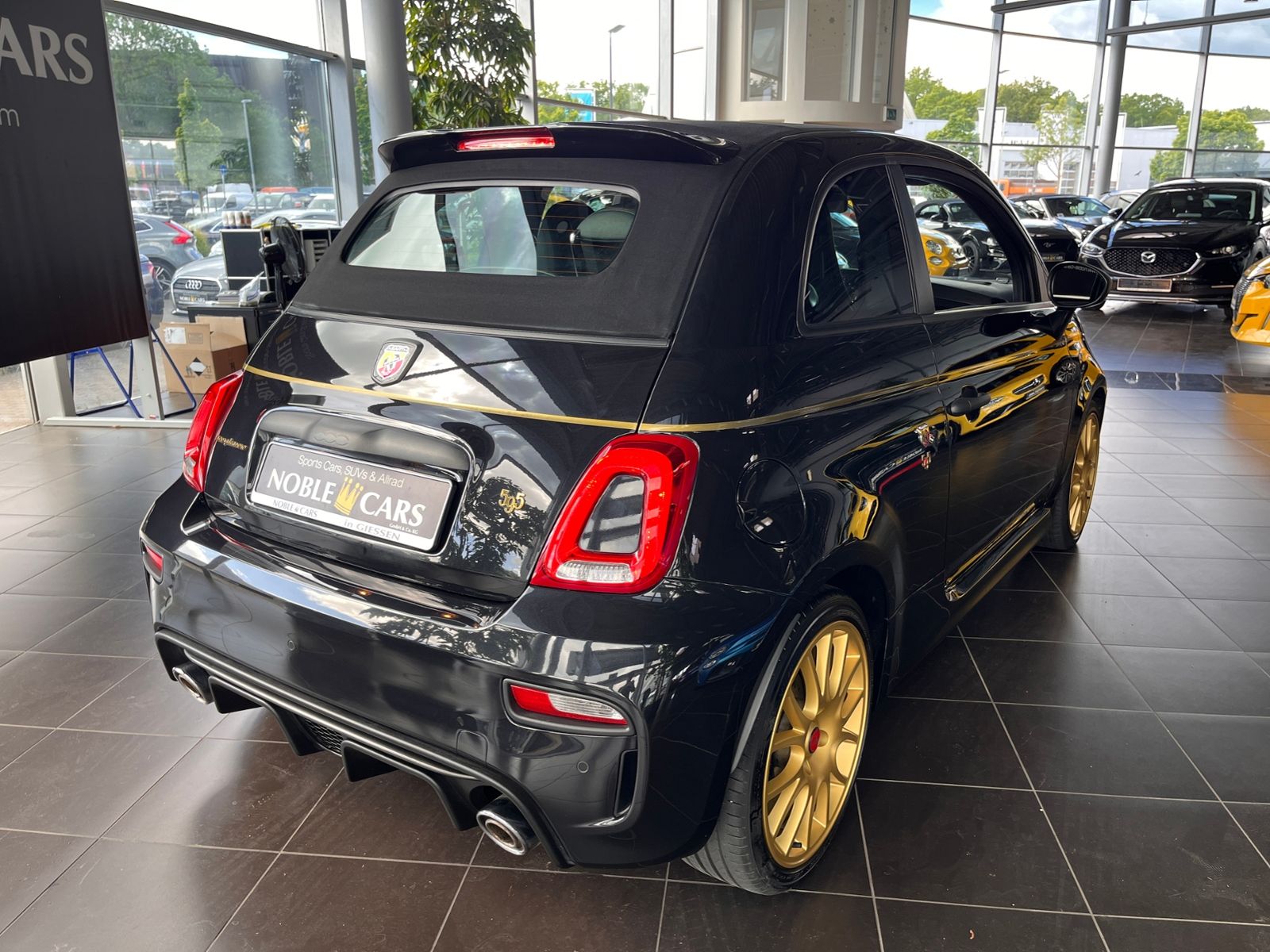 Fahrzeugabbildung Abarth 595C Scorpioneoro BEATS NAVI ALU