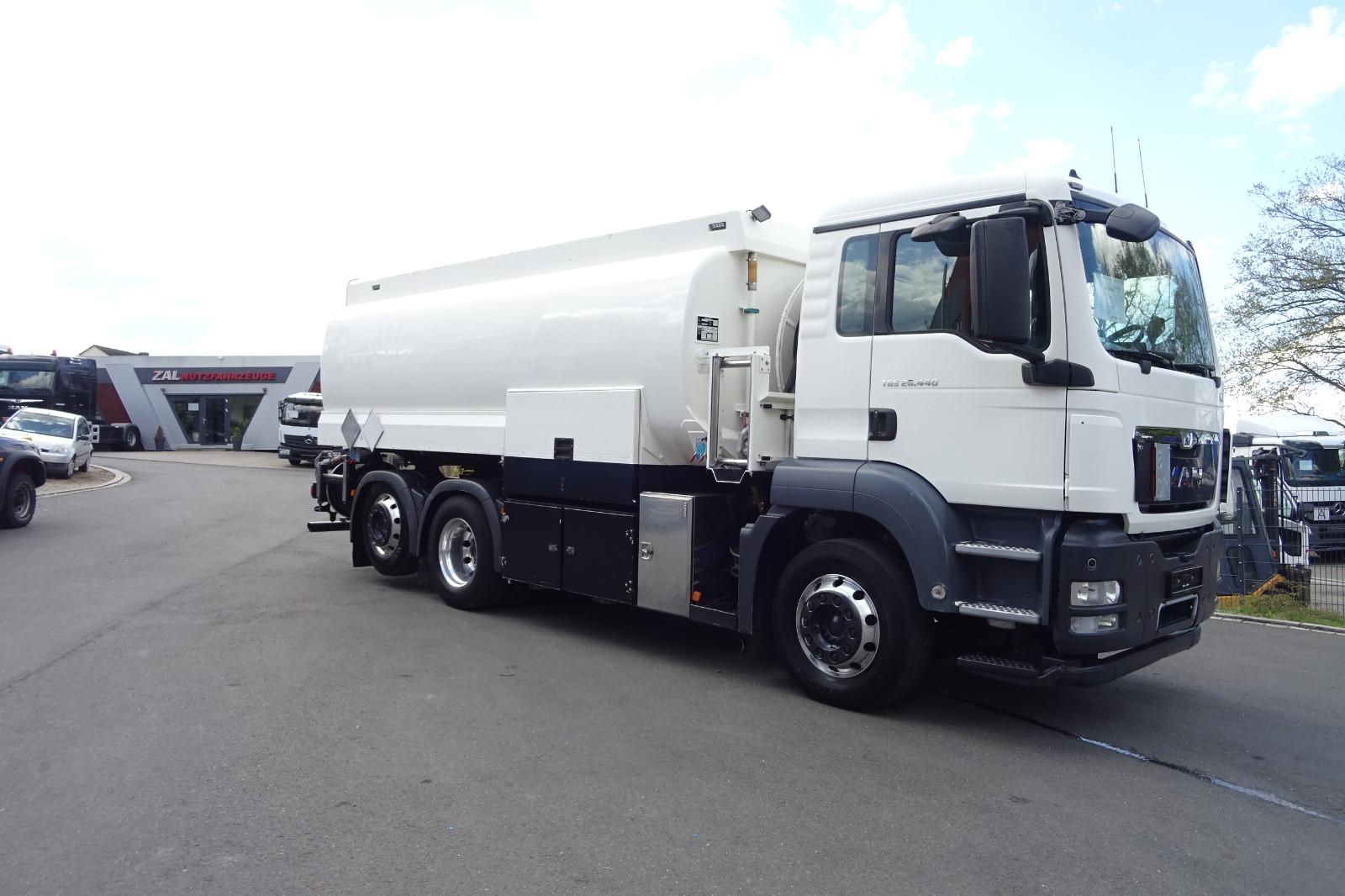 MAN 26.440  6X2  Lindner & Fischer  Oben& Untenbefül