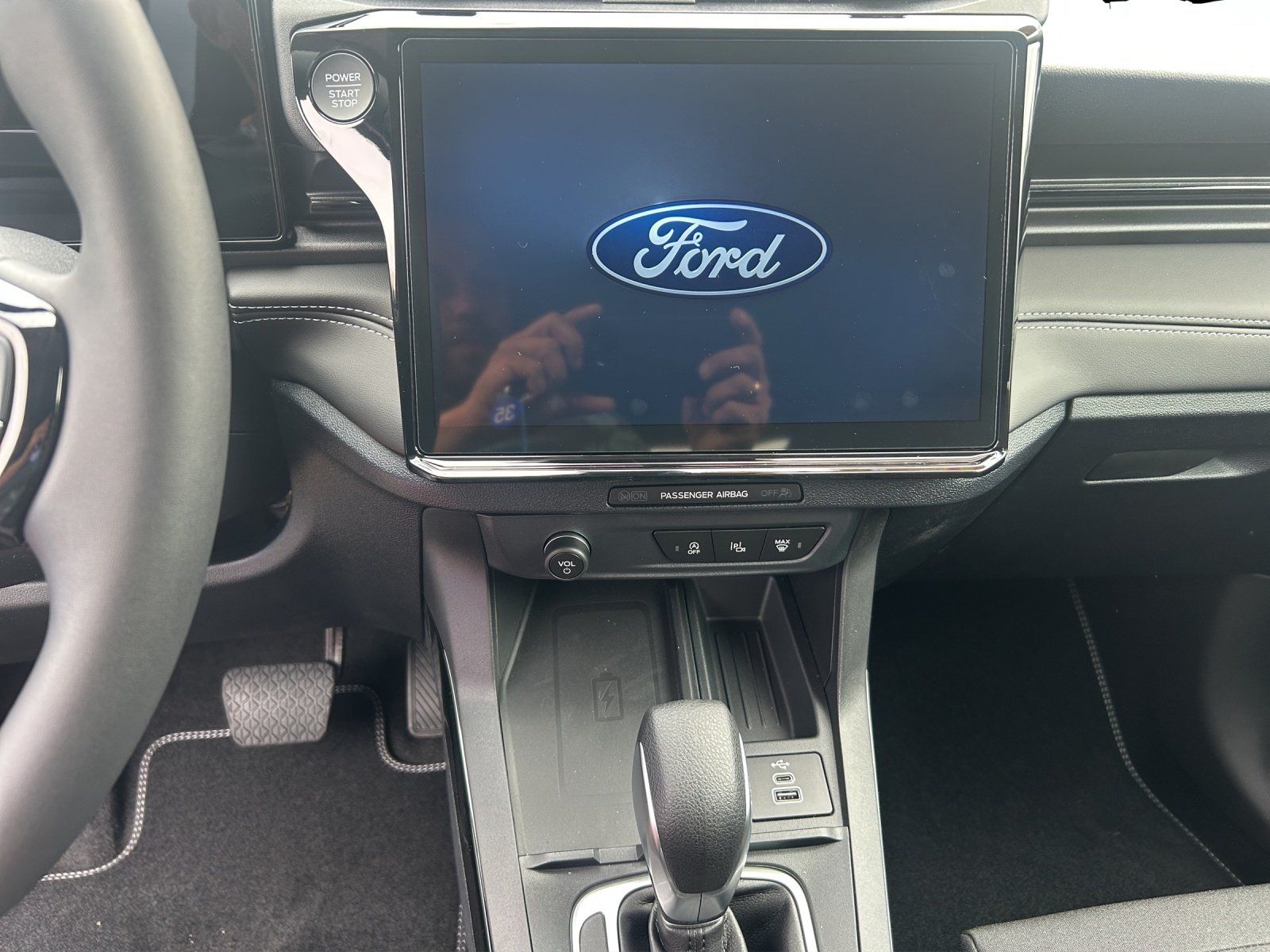 Fahrzeugabbildung Ford Puma 1,0 Titanium MHEV Automatik