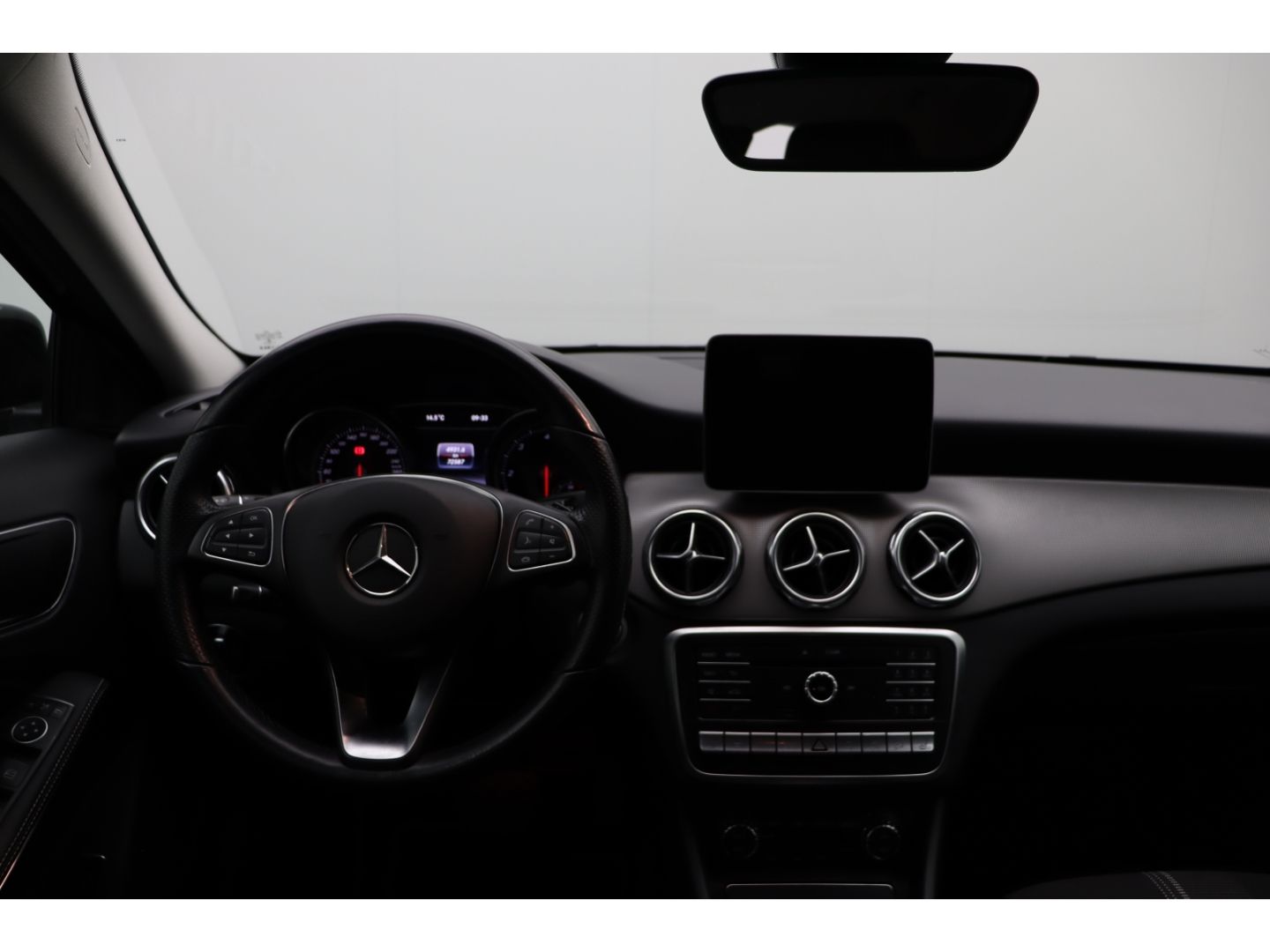 Fahrzeugabbildung Mercedes-Benz GLA 220 CDI d 4Matic Navi LED El. Heckklappe AHK