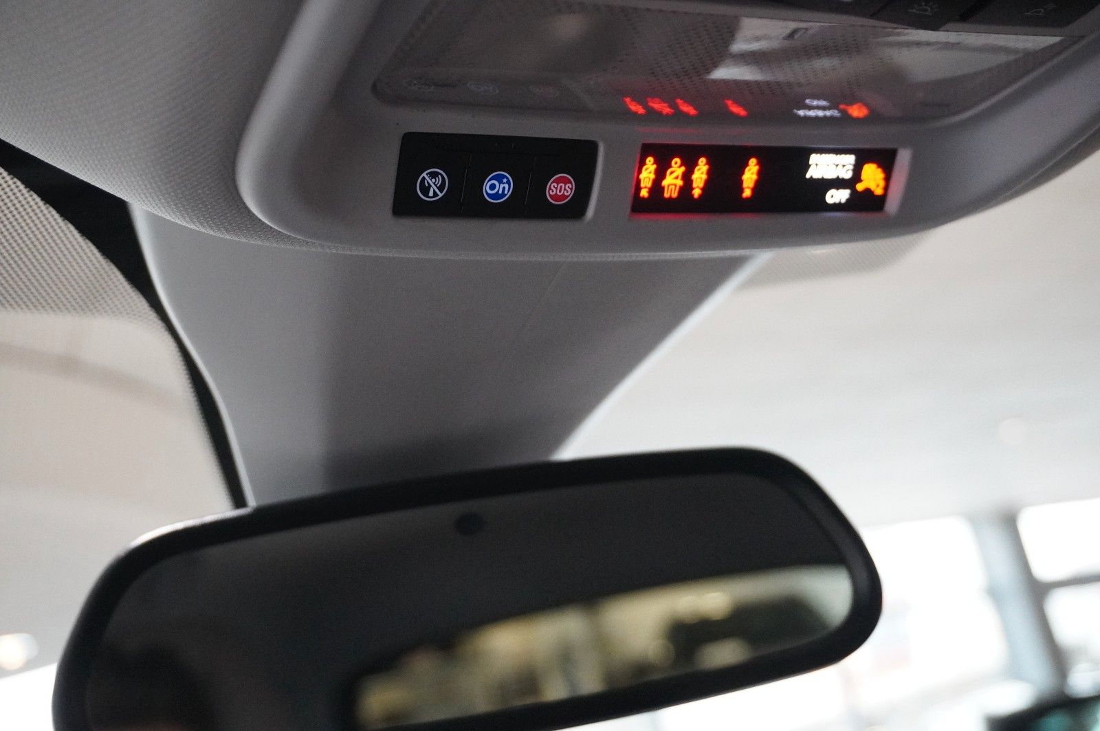 Fahrzeugabbildung Opel Grandland (X) 1.6D DYNAMIC NAVI/LED/360°/SH/GRIP