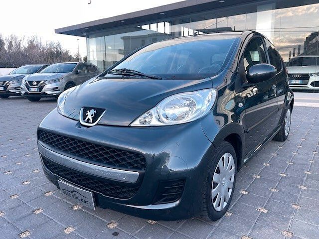 Peugeot 107 1.0 68CV 5p. Sweet Years 2011