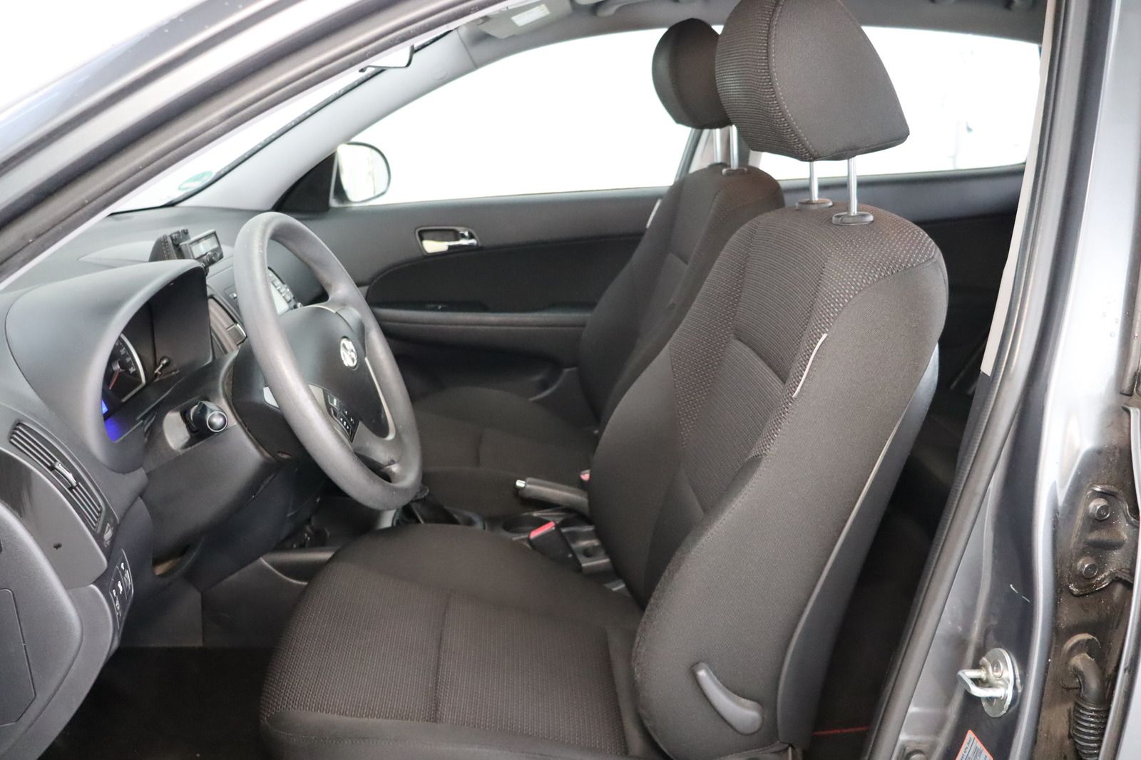 Fahrzeugabbildung Hyundai i30 1.4 Classic * HU/AU bis 10.2027