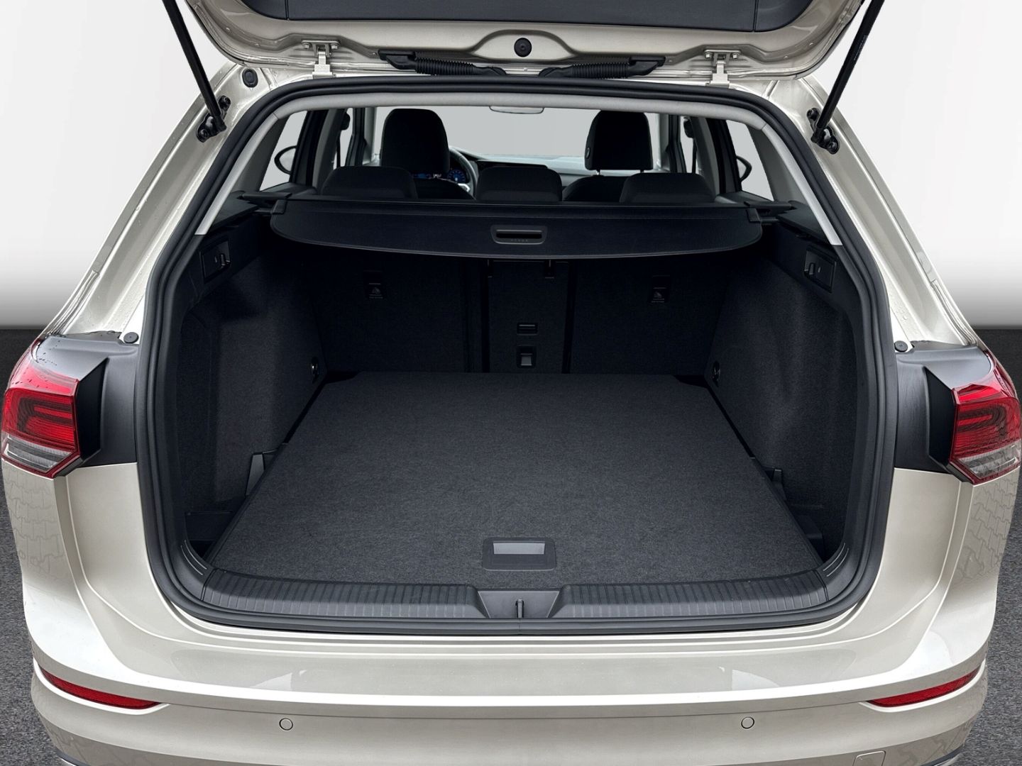 Golf Variant VIII 1.5 TSI Move *Navi*R-Kamera*