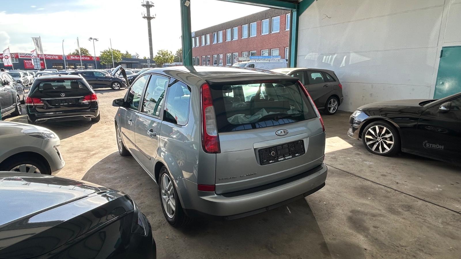 Ford Focus 2005 — photo 8