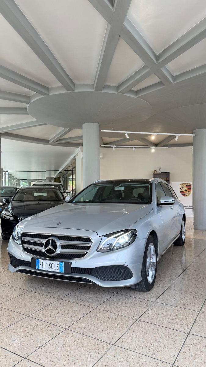 Mercedes-Benz E 220
