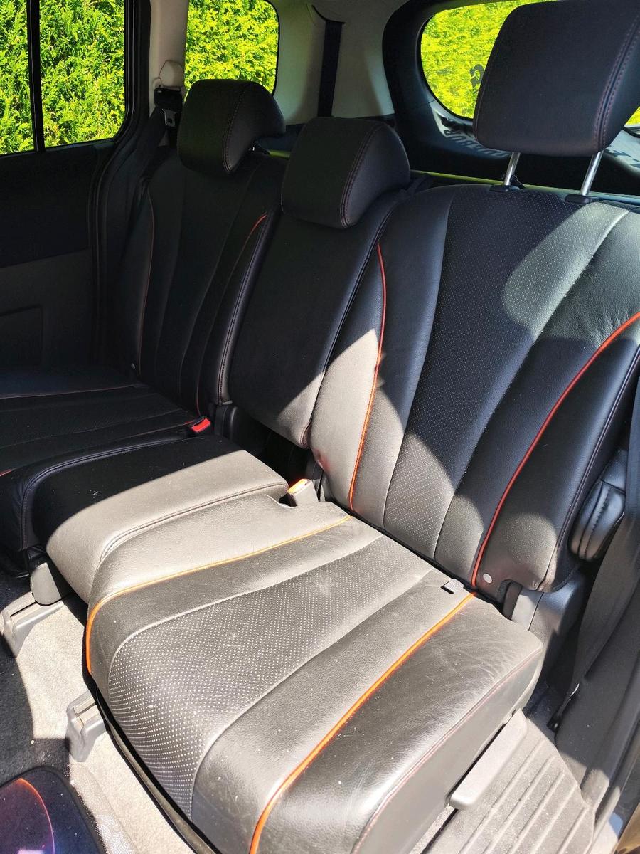 Mazda 5 2011 — photo 6