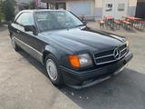 Mercedes-Benz CE 300 coupé  - graue Mercedes-Benz CE 300