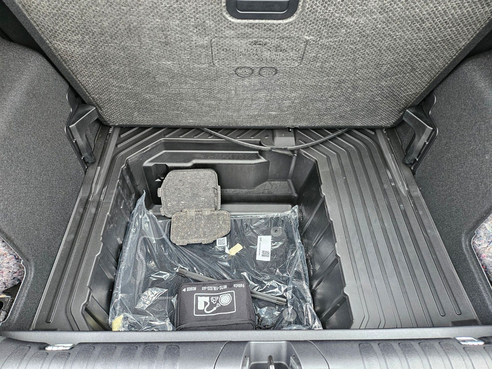 Fahrzeugabbildung Ford Puma Titanium