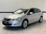 Opel Astra J Sports Tourer Sonderm. 150 Jahre Opel - Opel Astra: Kombi, J
