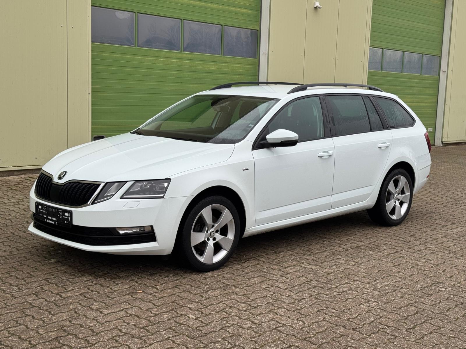 Skoda Octavia 2.0 TDI DSG Combi Clever/Navi./AHK/SHZG